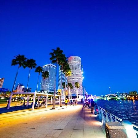 Contemporary 1-Bedroom Private Bungalow Walk To Armature & Riverwalk Tampa Extérieur photo